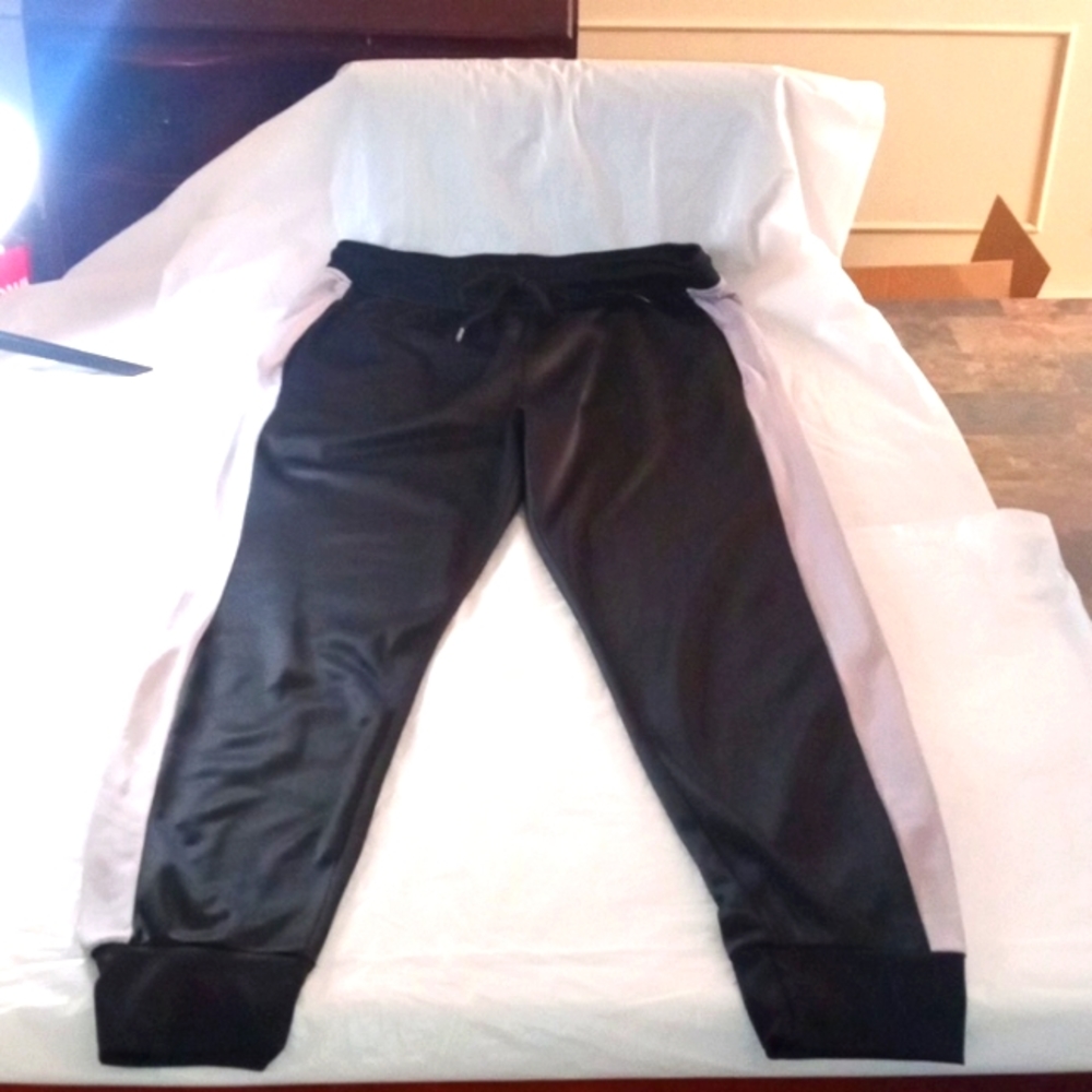 CONVERSION MEN'S ATHLETIC SPORTS PANTS.